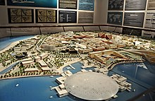 Model af byggeprojekter på Saadiyat Island, med kuppelen fra det fremtidige Louvre Abu Dhabi museum i forgrunden.