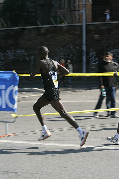 File:Maratonaroma2006 pro 2.jpg