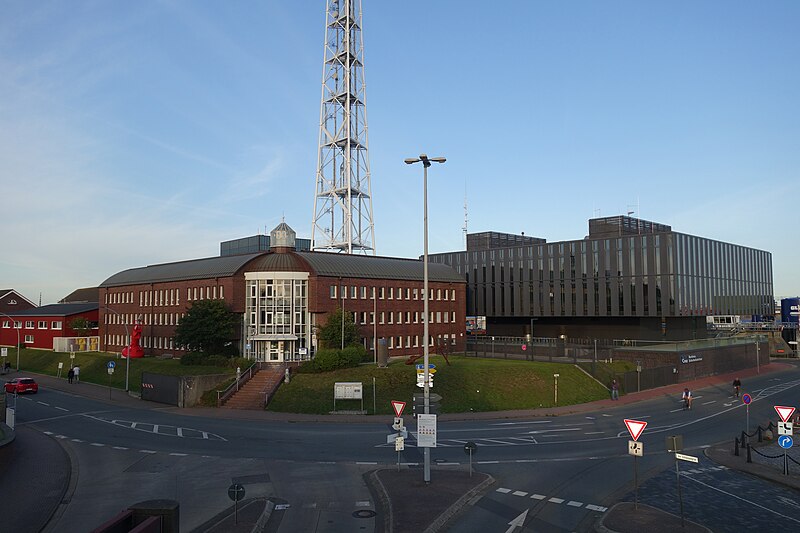 File:Maritimes Sicherheitszentrum-03.jpg