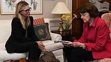 Pfeiffer meeting with Senator Dianne Feinstein to support the Personal Care Product Safety Act in 2019