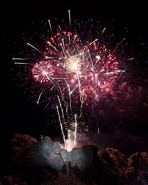 File:Mount Rushmore Fireworks Celebration (50083499562).jpg