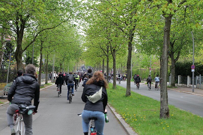 File:MyGruni 1st may demonstration Berlin 2021 Grunewald 19.jpg