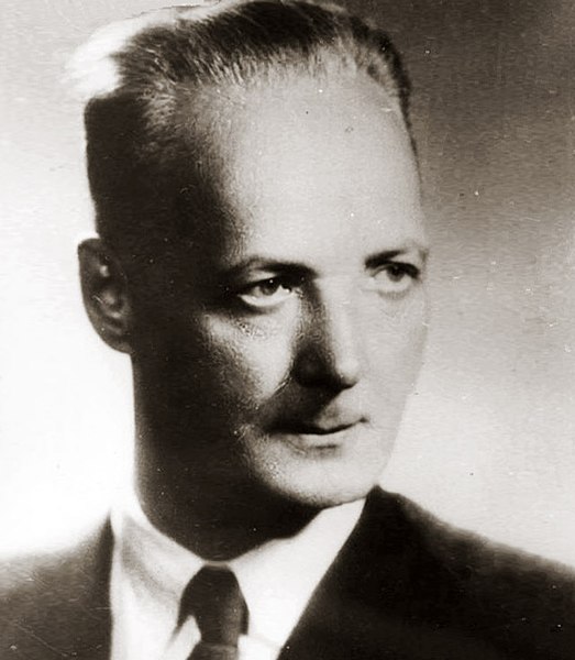 File:Niepokolczycki Franciszek.jpg