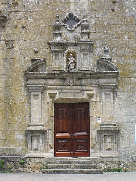 File:Nigran church portal.jpg