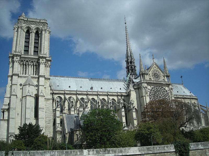 File:Notre-Dame de Paris vue depuis le bord de Seine, Paris 2009.jpg