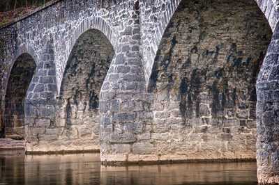 Old_Wilson's_Bridge_Pylon_Detail.png 12.188 MP