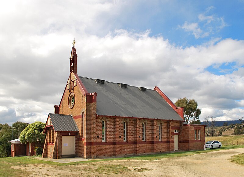 File:Omeo Roman Catholic Church.JPG