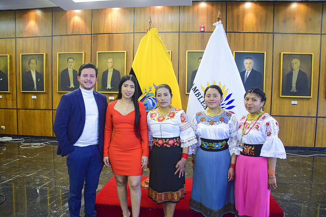 File:PRESENTACIÓN DEL PROYECTO DE LEY PARA EL FOMENTO DEL TRABAJO JUVENIL A CARGO DE LA ASAMBLEÍSTA DINA FARINANGO. ECUADOR, 30 DE AGOSTO DE 2022 (52325539789).jpg