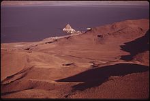 PYRAMID LAKE, LARGEST NATURAL LAKE IN NEVADA, LIES WITHIN THE PYRAMID LAKE INDIAN RESERVATION. THE ISLAND FOR WHICH... - NARA - 552888.jpg