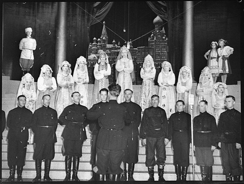 File:Pageant of Nations, Town Hall. February 1938, by Sam Hood (8734493844).jpg