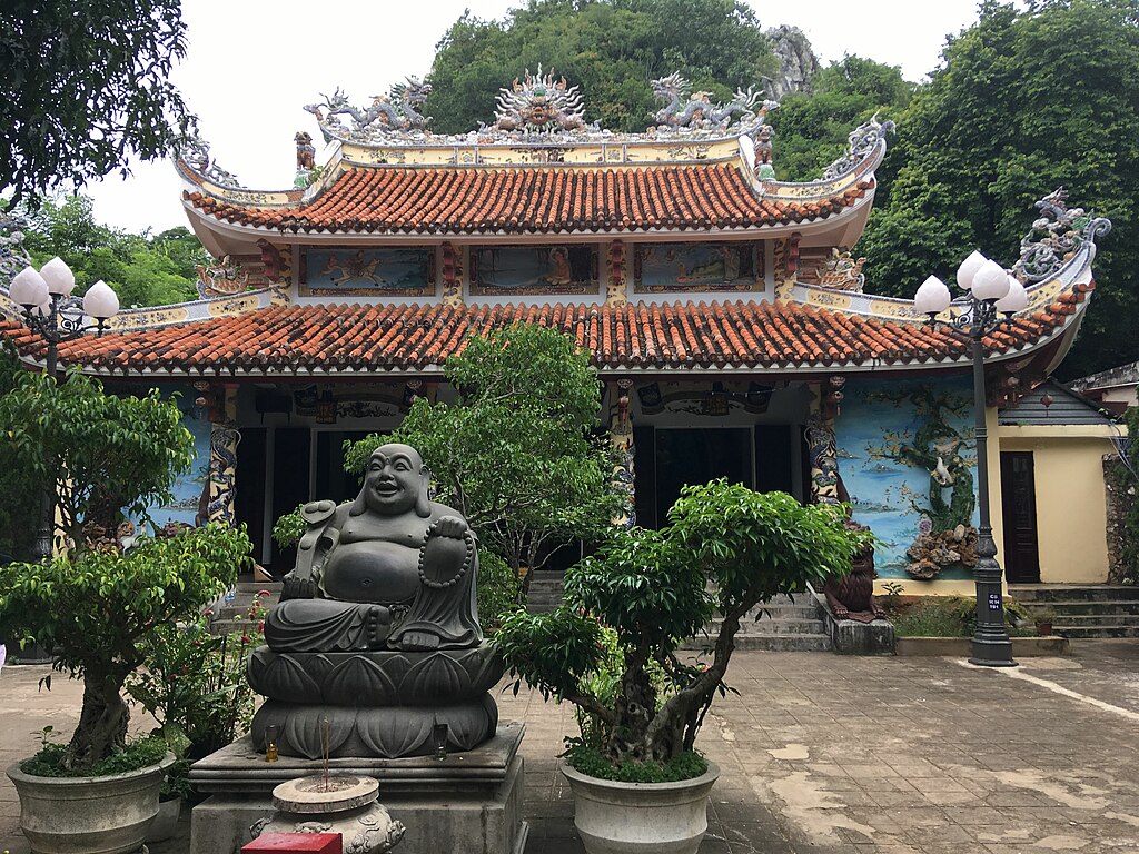 Pagoda on Thuy Son 2