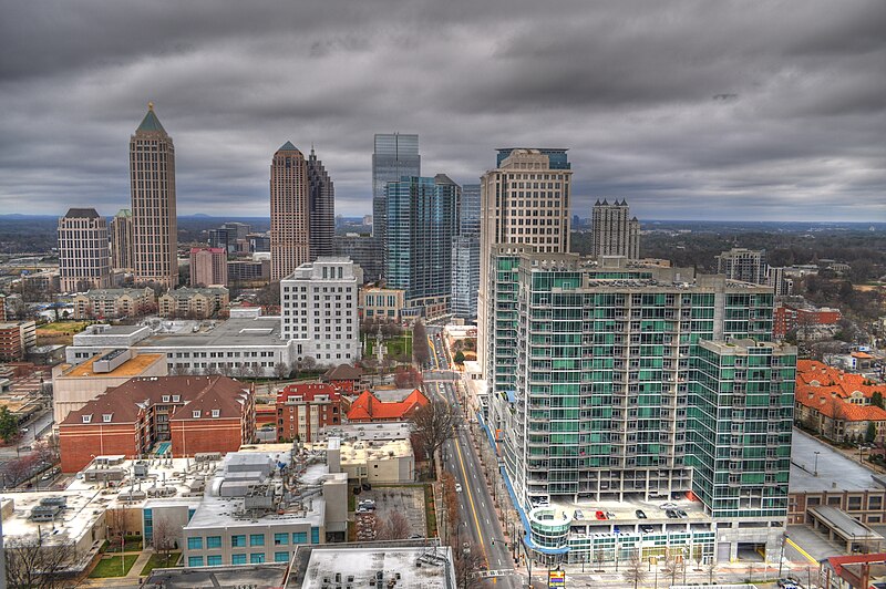 File:Peachtree St in Midtown.jpg