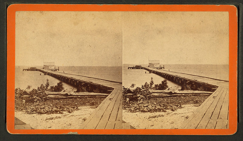 File:Pier extending from a sandy shoreline, by Havens, O. Pierre, 1838-1912.jpg