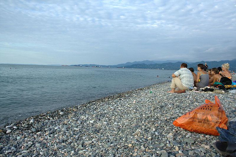 File:Plage de Batoumi.jpg