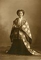 Portrait photo of a court lady in Tokyo 1931.jpg
