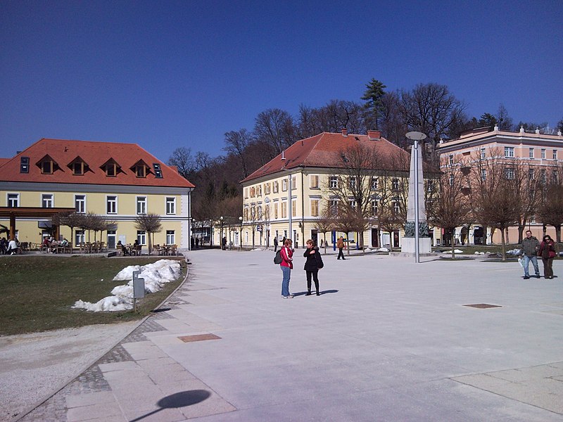 File:Rogaška slatina (4441554166).jpg