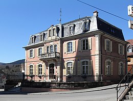 D'Stadhaus vu Rougemont