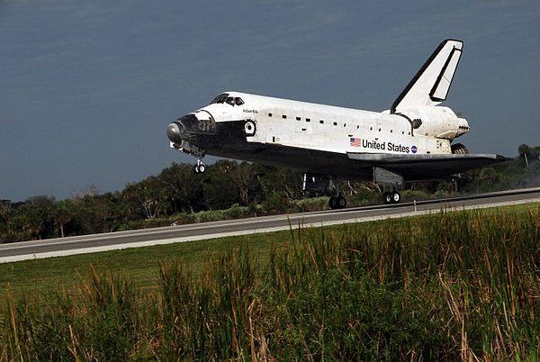 Space Shuttle Atlantis landing after STS-122