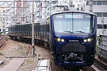 恵比寿駅に入線する12104F（2020年9月30日）