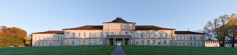 Deutsch: Das Schloss Hohenheim in Stuttgart (Südseite). English: The Hohenheim palace in Stuttgart, Germany.