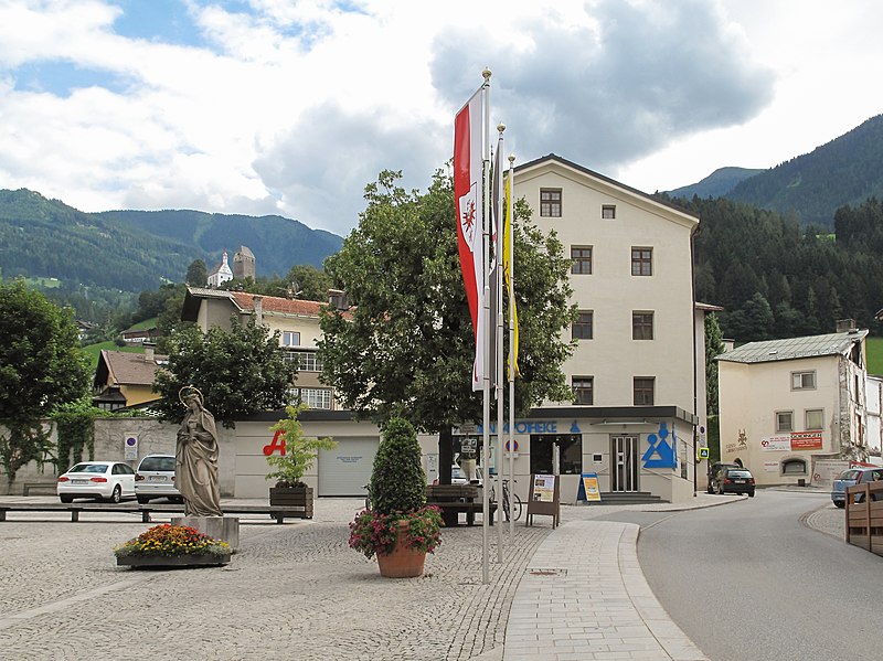 File:Schwaz, straatzicht foto1 2012-08-09 13.44.jpg