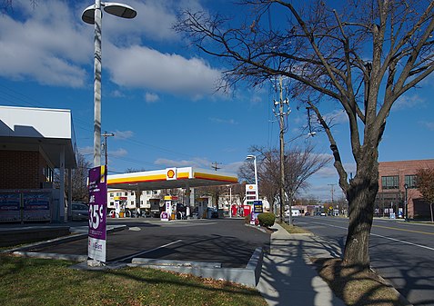 Shell gas station on N. Washington St, Rockville, MD