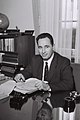 Shimon Peres 1963.jpg