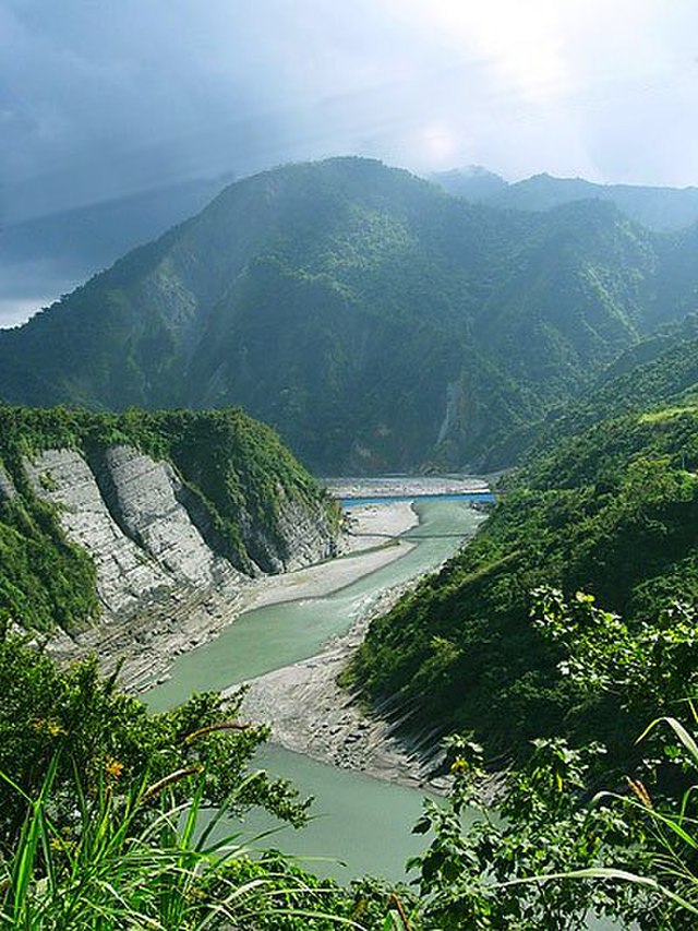 File:Siouguluan-River-Hualien-Ta.jpg