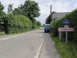 Sommeron (Aisne) city limit sign.JPG