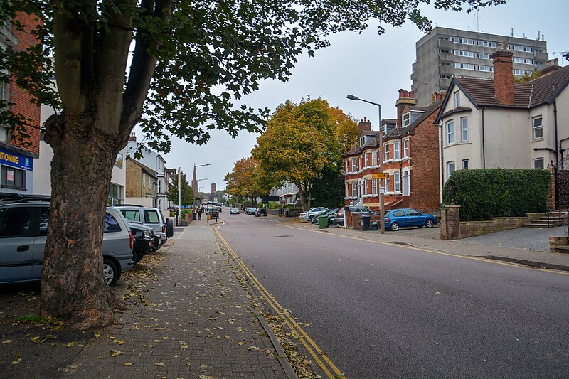 File:St Albans , Alma Road B6424 - geograph.org.uk - 5979745.jpg