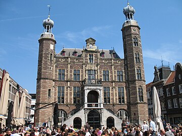 Payl:Stadhuis,_Venlo_-_panoramio.jpg