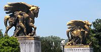 Statues near Lincoln Memorial.JPG