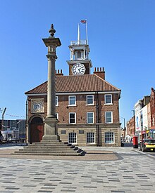 Town Hall, council's meeting place until 2020. Stockton Town Hall, High Street, Stockton (geograph 6216524).jpg