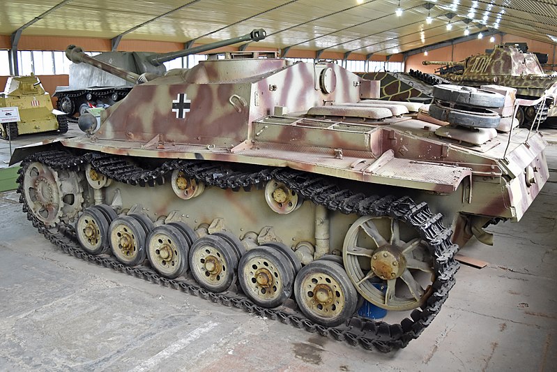 File:StuG III Ausf.G (StuG 40G) (37800783031).jpg