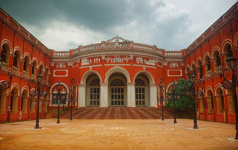 File:Thakur Dalan of Itachuna Rajbari at Khanyan.jpg