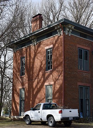 <span class="mw-page-title-main">Dryden-Louthan House</span> Historic house in Missouri, United States