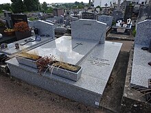 Tombe André Lagarde - cimetière des tilleuls - ancien T 139 - 140.jpg
