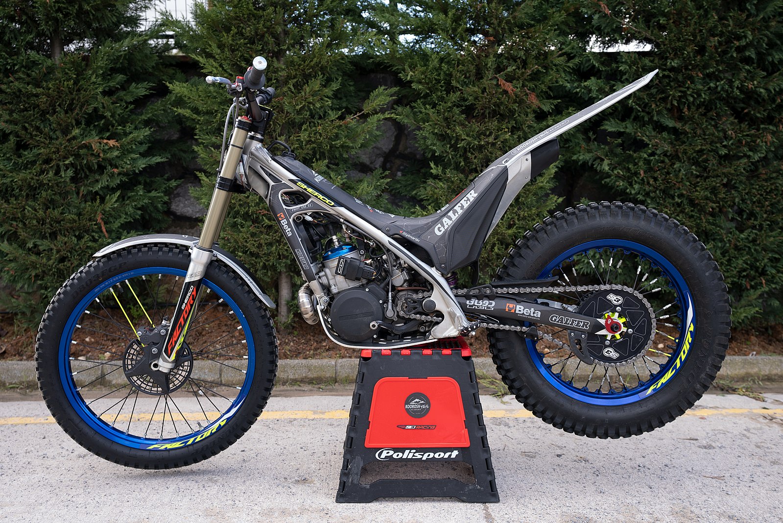 Sherco Trial 2 9 с водителем