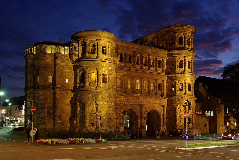 File:Trier Porta Nigra BW 4.JPG