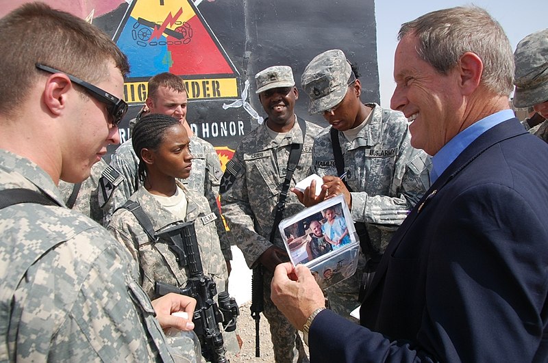 File:U.S. Congressmen Visit Iraq DVIDS193779.jpg