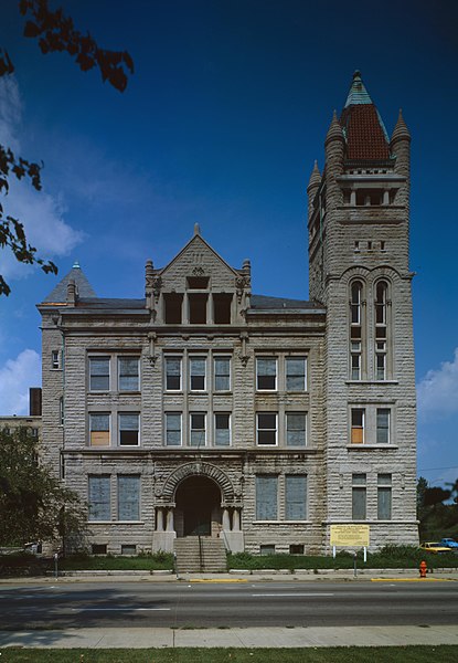 File:University of Louisville School of Medicine.jpg