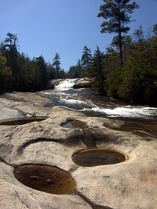 <span class="mw-page-title-main">Bridal Veil Falls (DuPont State Forest)</span> Waterfall in Transylvania County, in the Blue Ridge Mountains of North Carolina