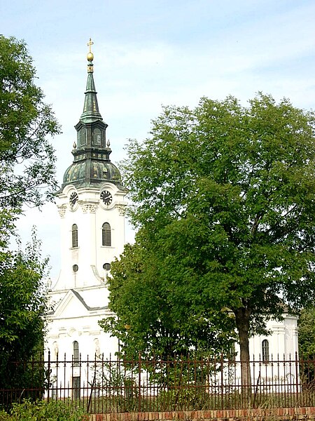 File:Uzdin, Romanian Orthodox church.jpg