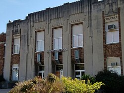 Washington Junior High School, Clinton Iowa.jpg