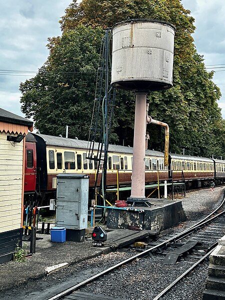 File:Water tower Paignton.jpg