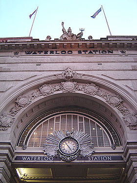 Fasado de ĉefstacio Waterloo