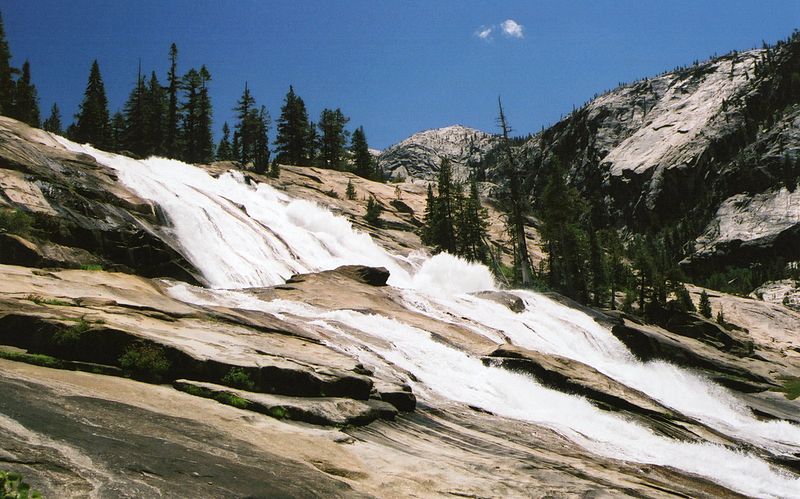 File:Waterwheel Falls in Yosemite.jpg