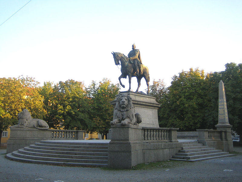 File:Wilhelmdenkmal2.JPG