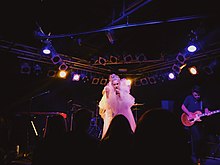 Woodes performing in Perth.jpg