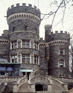 "Grey Towers," the 1892 turreted home of sugar refinery owner William Welsh Garrison in Glenside, outside Philadelphia, Pennsylvania LCCN2011633556.tif